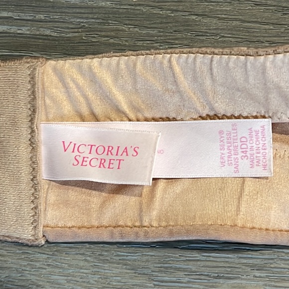 Victoria’s Secret Very Sexy Strapless Push-Up(adds 1 cup size) Bra-34DD - Picture 6 of 6